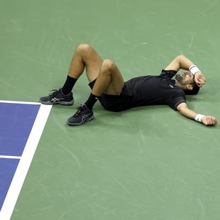 Novak Djokovic, OUT de la US Open în turul 1. Nole a suferit enorm şi a plâns pe teren, în decisiv
