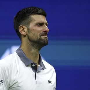 Momentul în care Djokovic a început să plângă pe Arthur Ashe, în timpul meciului. Ce s-a întâmplat