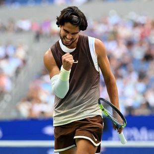 Carlos Alcaraz s-a calificat în optimi la US Open! Pe iberic îl așteaptă primul test complicat