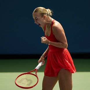 Finalista de anul trecut, OUT de la US Open! Anastasia Potapova este în optimi la Flushing Meadows