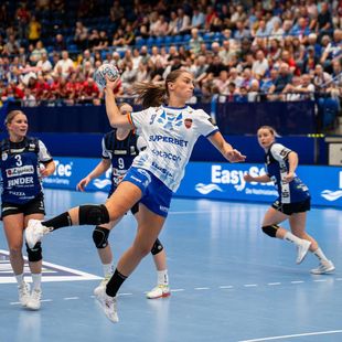 Două din două! După CSM București, Gloria Bistrița a debutat și ea cu victorie în Liga Campionilor
