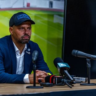 Florin Maxim a fost convins să rămână la Corvinul Hunedoara și nu mai merge la FCSB