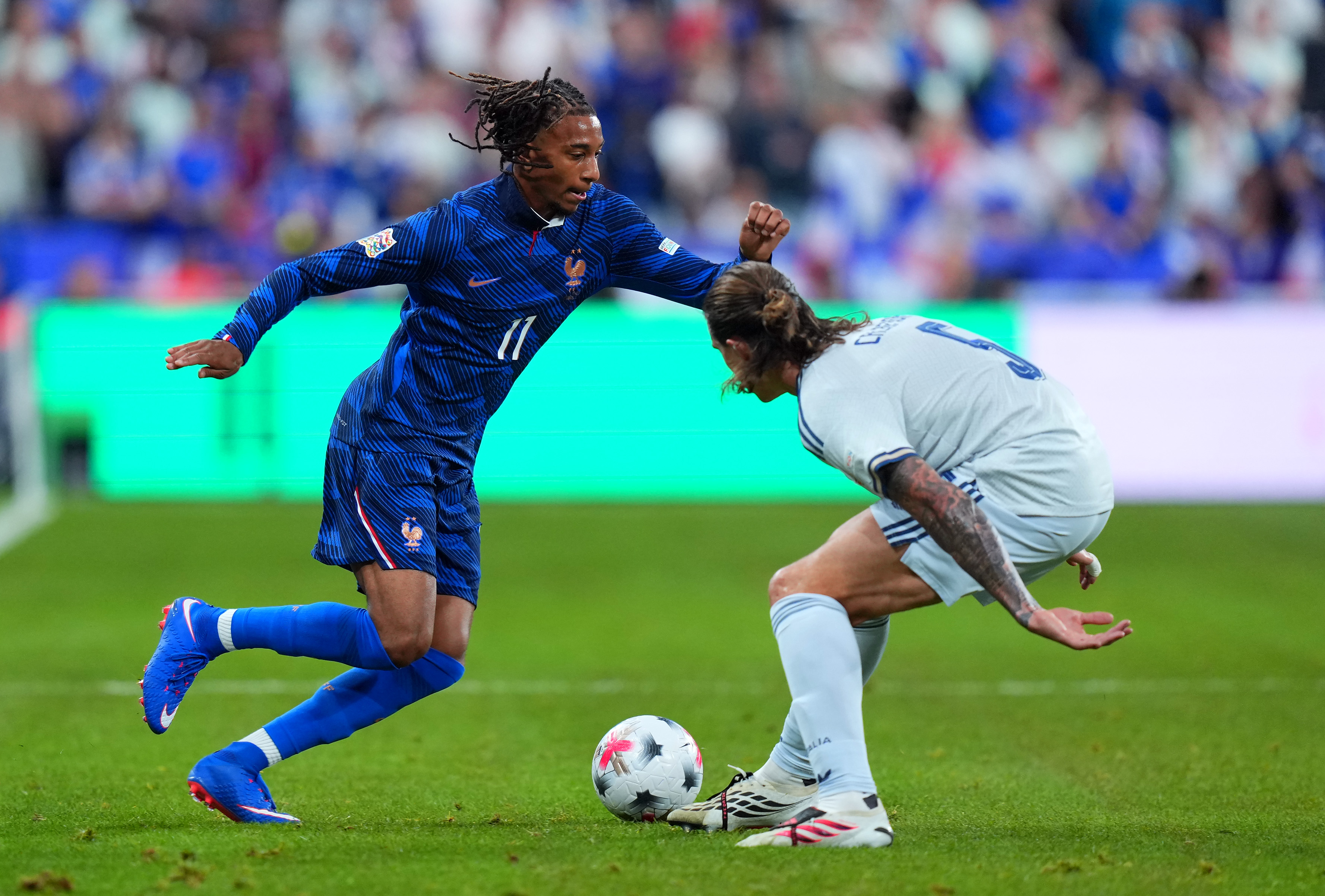 Italy frustrate France as Zidane's first home match ends in draw