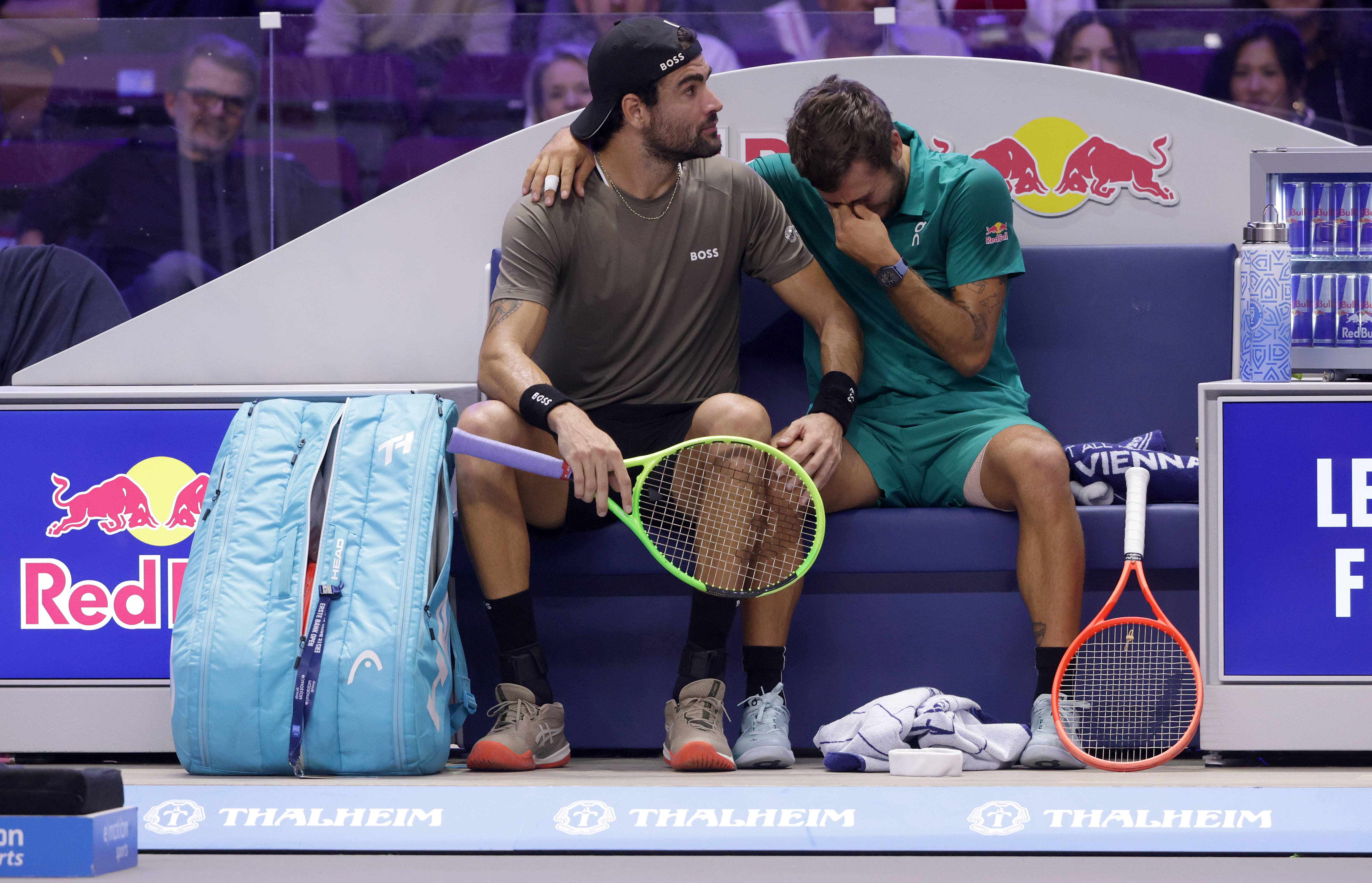 Matteo Berrettini pocieszał Flavio Cobollego