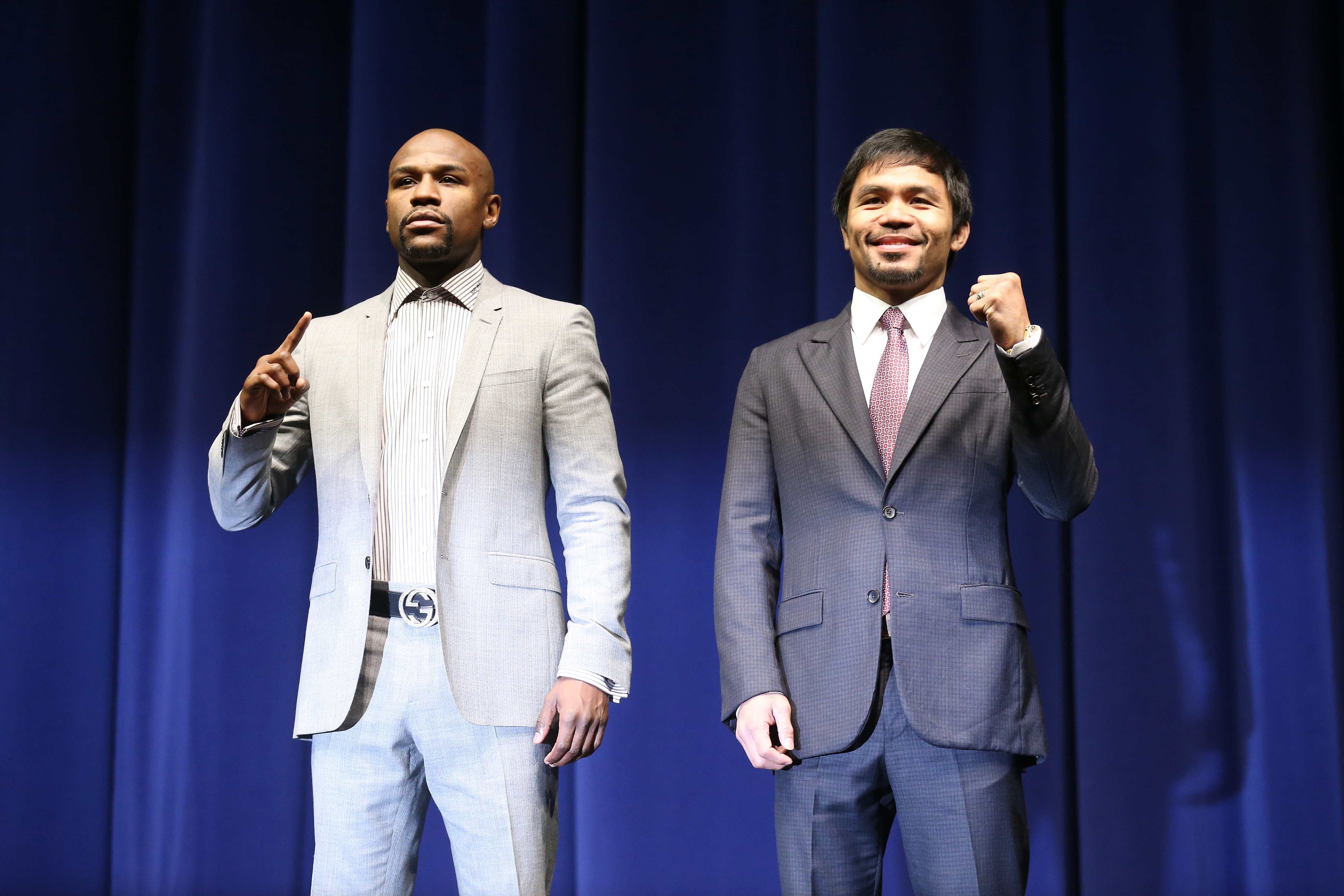 Floyd Mayweather (L) and Manny Pacquiao (AFP)