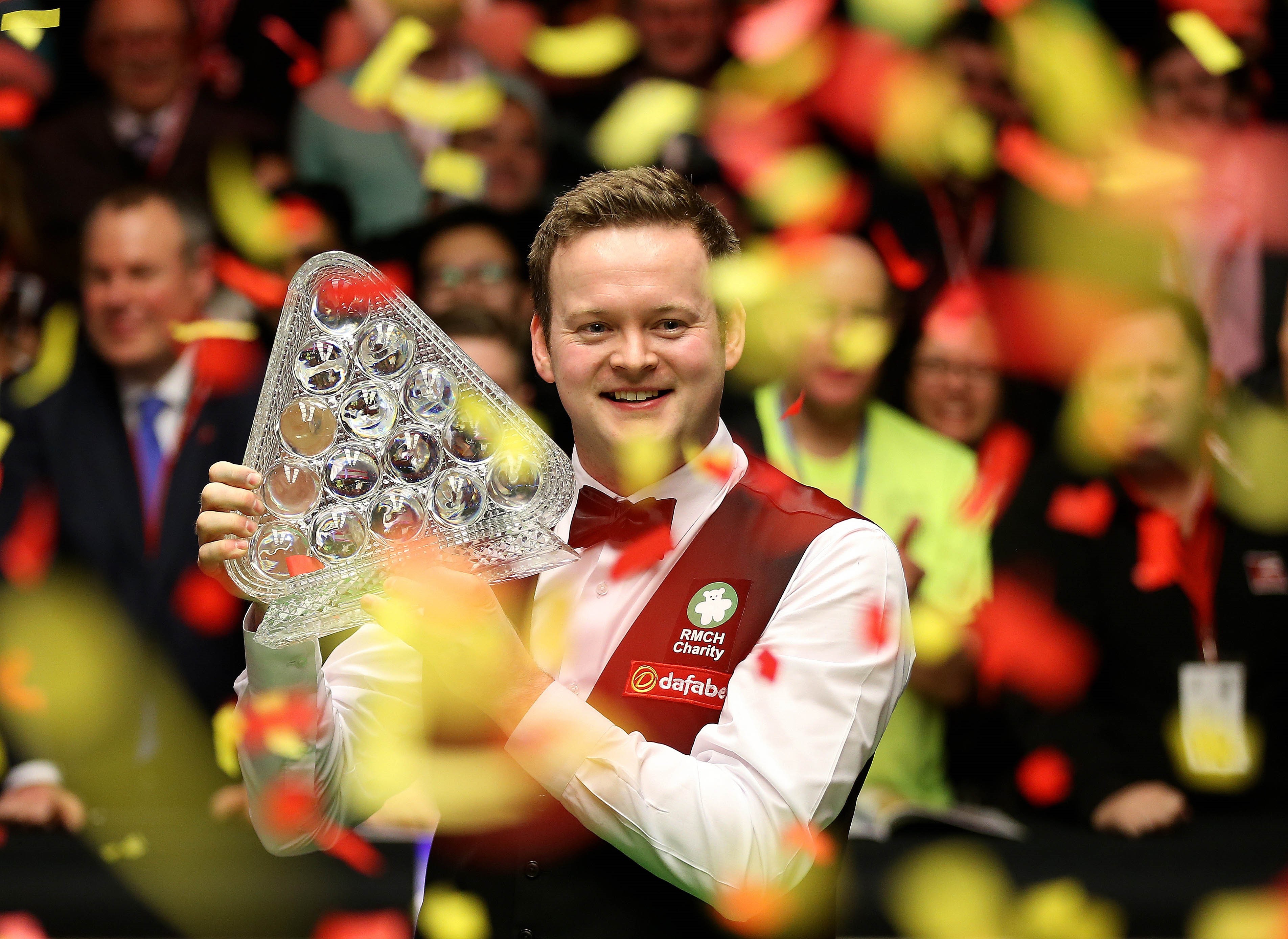 Shaun Murphy celebrates his 10-2 win over Neil Robertson in the Masters final.