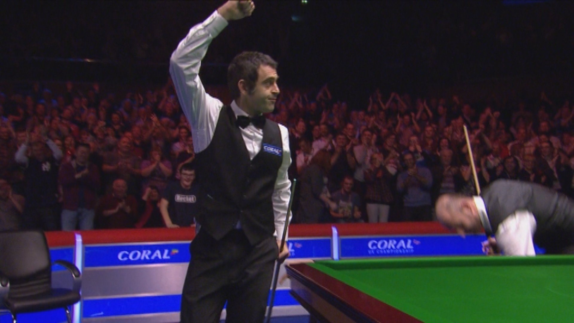 Ronnie O'Sullivan celebrates his 147