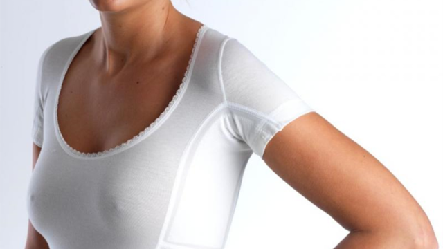 Les vêtements anti-transpirants pour vaincre les grosses chaleurs